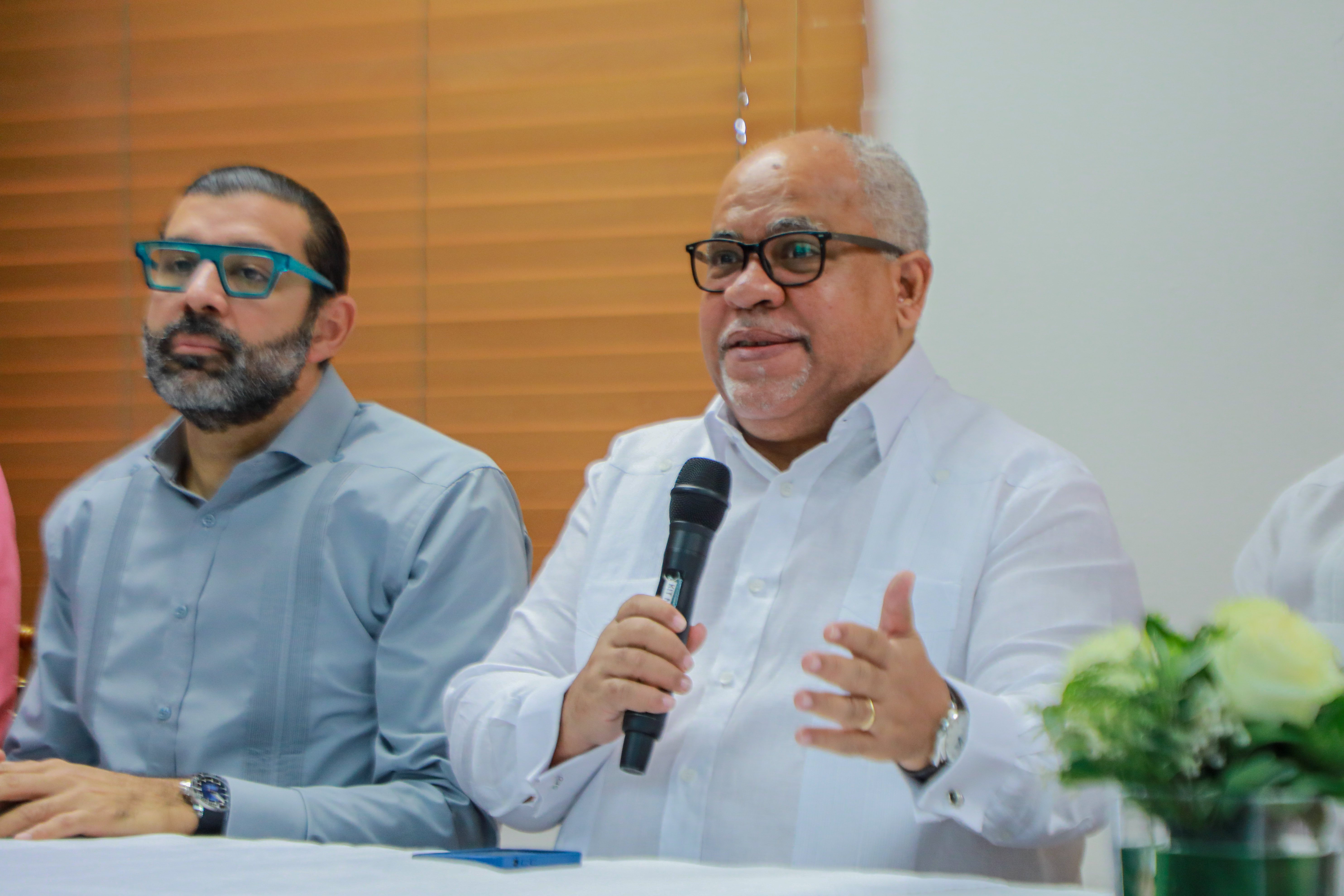 Director Promipyme recibe nuevos colaboradores